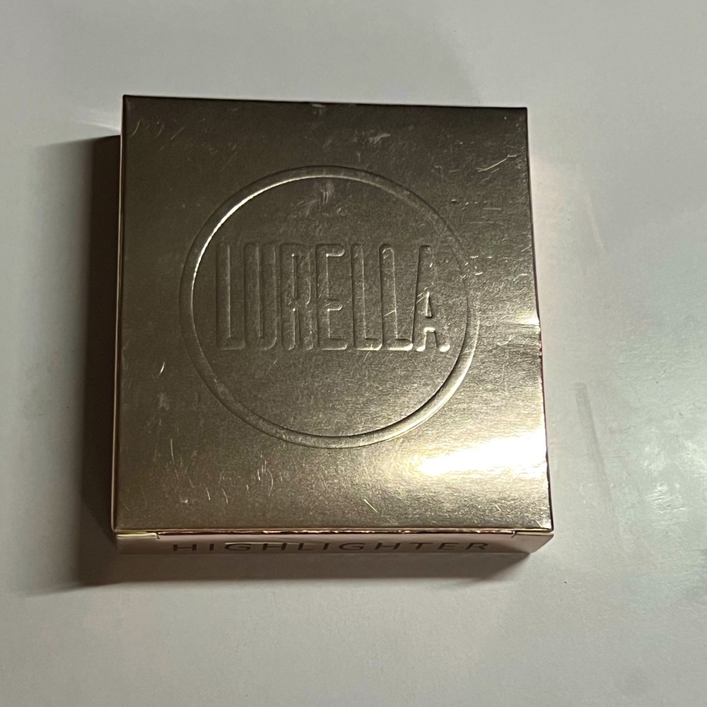 Lurella highlighter